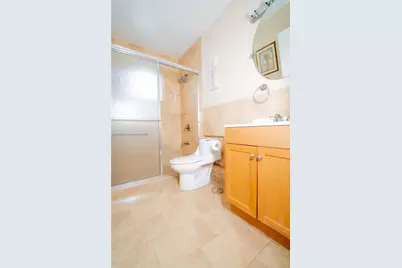 8844 NW 113th St, Hialeah Gardens, FL 33018 - Photo 10