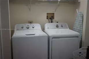 10370 SW 220th St, Cutler Bay, FL 33190 - Photo 14