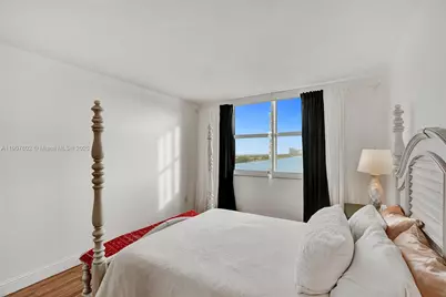 500 Bayview Dr #1018, Sunny Isles Beach, FL 33160 - Photo 34
