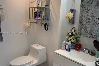 17600 NW 68th Ave #B4002, Hialeah, FL 33015 - Photo 12