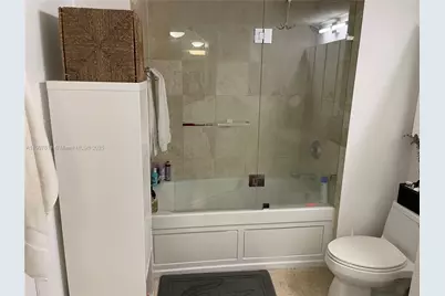 1800 N Bayshore Dr #2106, Miami, FL 33132 - Photo 20