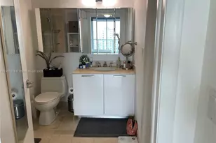 1800 N Bayshore Dr, Miami, FL 33132 - Photo 22