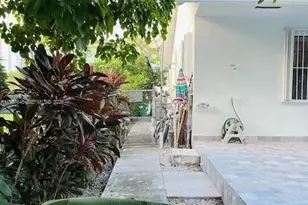 204 191st St, Sunny Isles Beach, FL 33160 - Photo 46