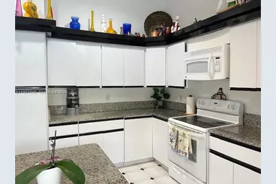 204 191st St, Sunny Isles Beach, FL 33160 - Photo 12