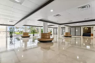 5005 Collins Ave, Miami Beach, FL 33140 - Photo 16