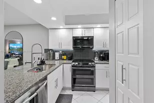 6800 Cypress Rd, Plantation, FL 33317 - Photo 2