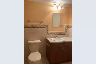 17500 NW 67th Pl #K-4, Hialeah, FL 33015 - Photo 8