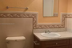 17500 NW 67th Pl, Hialeah, FL 33015 - Photo 8