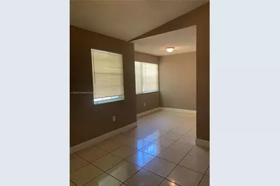 17500 NW 67th Pl #K-4, Hialeah, FL 33015 - Photo 6
