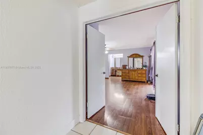 10963 NW 12th Mnr, Coral Springs, FL 33071 - Photo 24