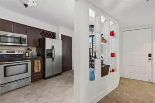 2206 S Cypress Bend Dr, Pompano Beach, FL 33069 - Photo 2