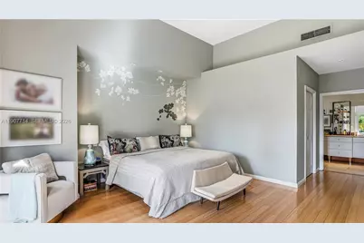 4805 Cherokee Ave, Miami Beach, FL 33140 - Photo 24