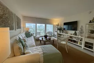 500 Bayview Dr, Sunny Isles Beach, FL 33160 - Photo 4