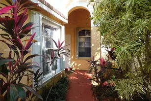 2851 W River Run Cir W, Miramar, FL 33025 - Photo 4