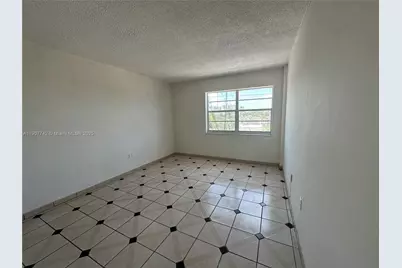 1130 11th St #4J, Miami Beach, FL 33139 - Photo 10