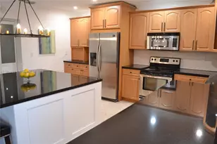 3221 SW 93rd Pl, Miami, FL 33165 - Photo 24