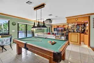 15010 Dunbarton Pl, Miami Lakes, FL 33016 - Photo 4