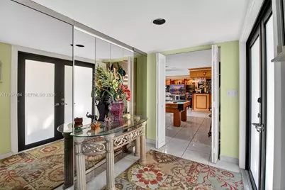 15010 Dunbarton Pl, Miami Lakes, FL 33016 - Photo 8