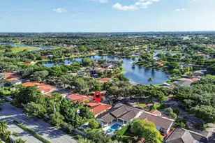 15010 Dunbarton Pl, Miami Lakes, FL 33016 - Photo 36