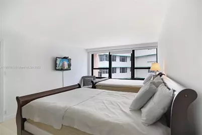 5225 Collins Ave #1216, Miami Beach, FL 33140 - Photo 26
