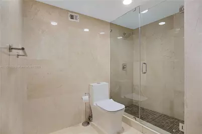 5225 Collins Ave #1216, Miami Beach, FL 33140 - Photo 28
