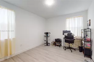 10208 NW 24th Pl, Sunrise, FL 33322 - Photo 18