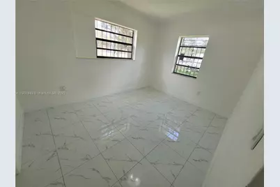 11275 NW 17th Ave, Miami, FL 33167 - Photo 20