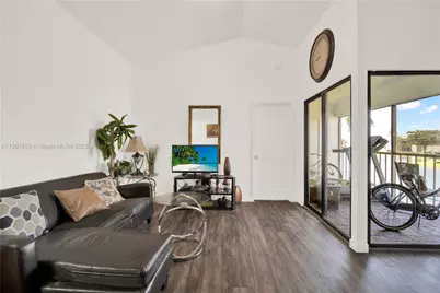 960 N Franklin Ave #960I, Homestead, FL 33034 - Photo 2