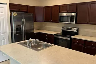 9336 W 33rd Ave, Hialeah, FL 33018 - Photo 6