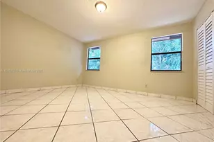 10554 NW 3rd St, Pembroke Pines, FL 33026 - Photo 40