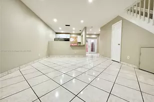 10554 NW 3rd St, Pembroke Pines, FL 33026 - Photo 26