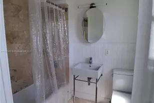 4035 N Meridian Ave, Miami Beach, FL 33140 - Photo 18