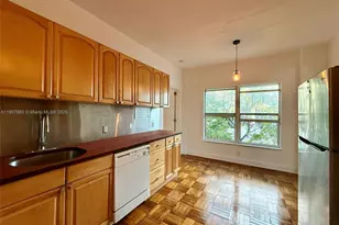 4035 N Meridian Ave, Miami Beach, FL 33140 - Photo 10