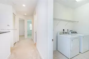 11670 SW 13th Ln, Pembroke Pines, FL 33025 - Photo 30