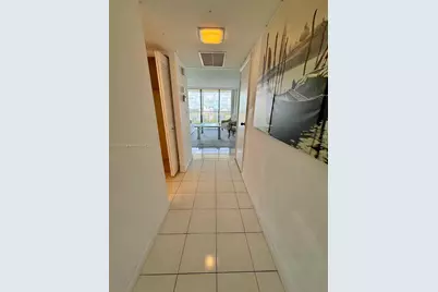 20301 W Country Club Dr #1421, Aventura, FL 33180 - Photo 8