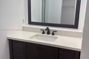 1141 SW 111th Way, Davie, FL 33324 - Photo 10