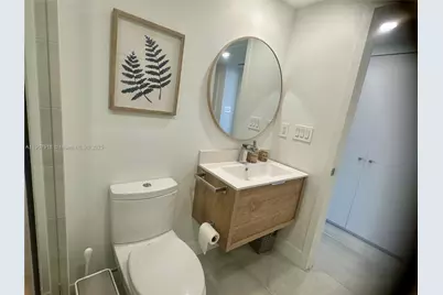 100 Bayview Dr #2005, Sunny Isles Beach, FL 33160 - Photo 32