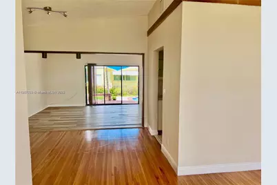 8431 SW 28th St, Miami, FL 33155 - Photo 4