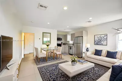 322 Oklahoma St, Hollywood, FL 33019 - Photo 2