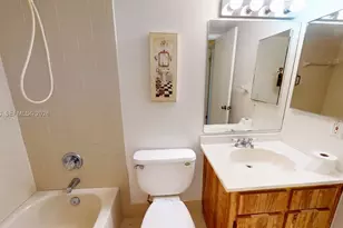 4222 SW 87th Terrace, Davie, FL 33328 - Photo 34