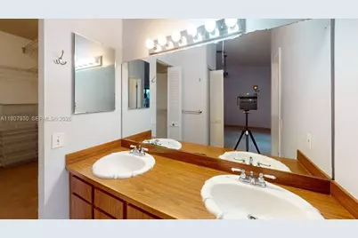 4222 SW 87th Ter, Davie, FL 33328 - Photo 68