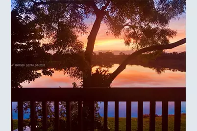 4222 SW 87th Ter, Davie, FL 33328 - Photo 2