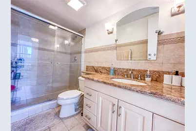 800 Parkview Dr #630, Hallandale Beach, FL 33009 - Photo 26