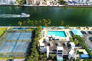 800 Parkview Dr, Hallandale Beach, FL 33009 - Photo 32