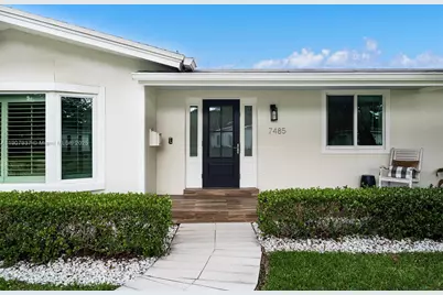7485 SW 159th Ter, Palmetto Bay, FL 33157 - Photo 2