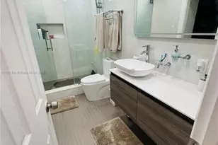 1555 W 44th Pl, Hialeah, FL 33012 - Photo 12