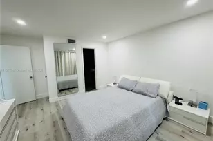 1555 W 44th Pl, Hialeah, FL 33012 - Photo 16