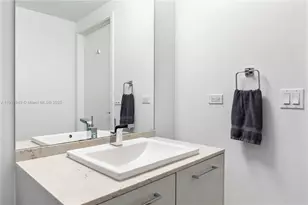 1010 Brickell Ave, Miami, FL 33131 - Photo 16