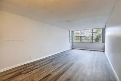 6500 Cypress Rd #410, Plantation, FL 33317 - Photo 8
