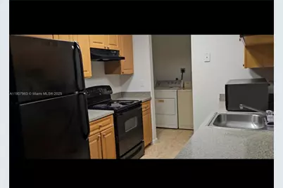 2952 NW 55th Ave #2D, Lauderhill, FL 33313 - Photo 6